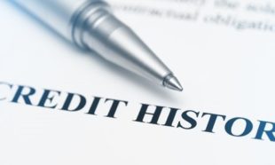 property managers check credit history of applicants