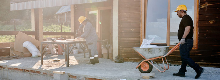 Buy and Hold vs. Flipping: Which Strategy Fits Your Investment Goals?