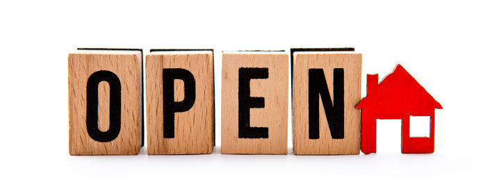 Here’s How to Host a Killer Open House