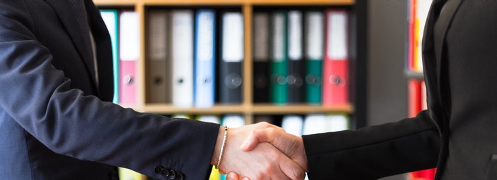 How Do You Select the Right Real Estate Agent For Selling?