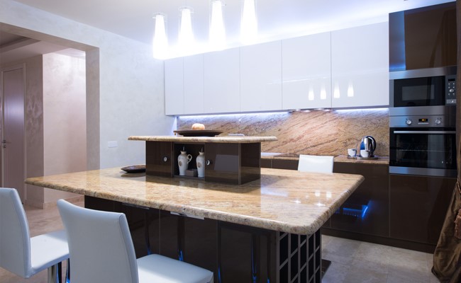 luxury kitchen in woodlands tx rental home